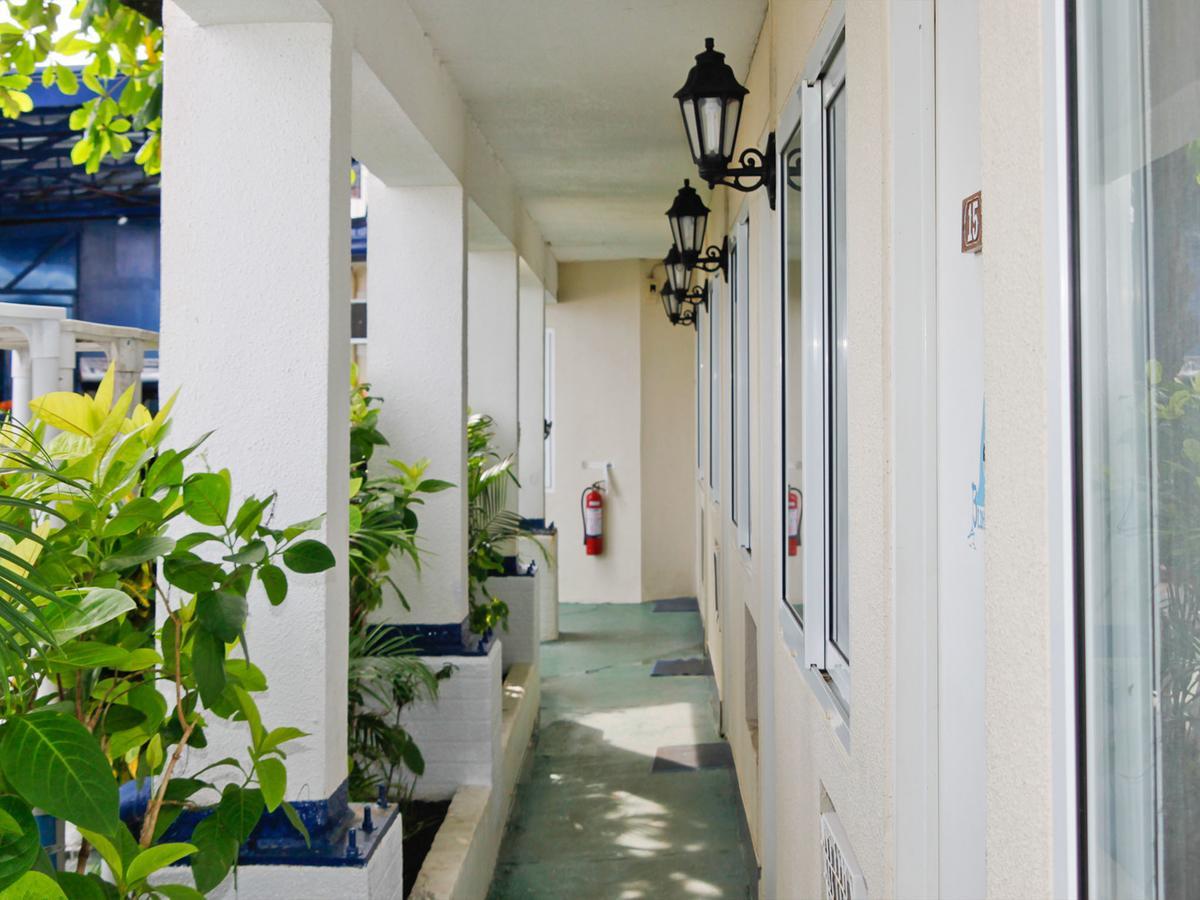 Blue Rock Resort Olongapo Bagian luar foto