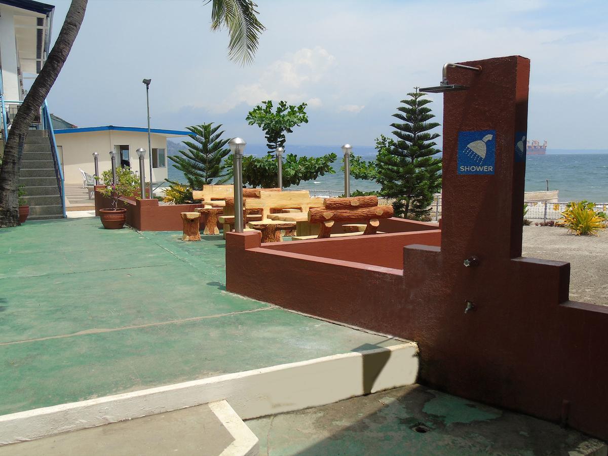 Blue Rock Resort Olongapo Bagian luar foto