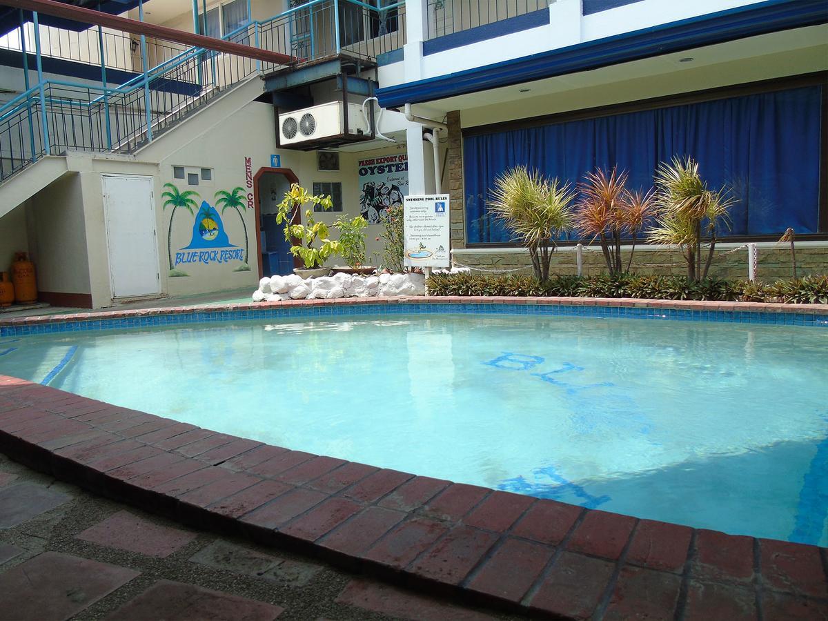 Blue Rock Resort Olongapo Bagian luar foto