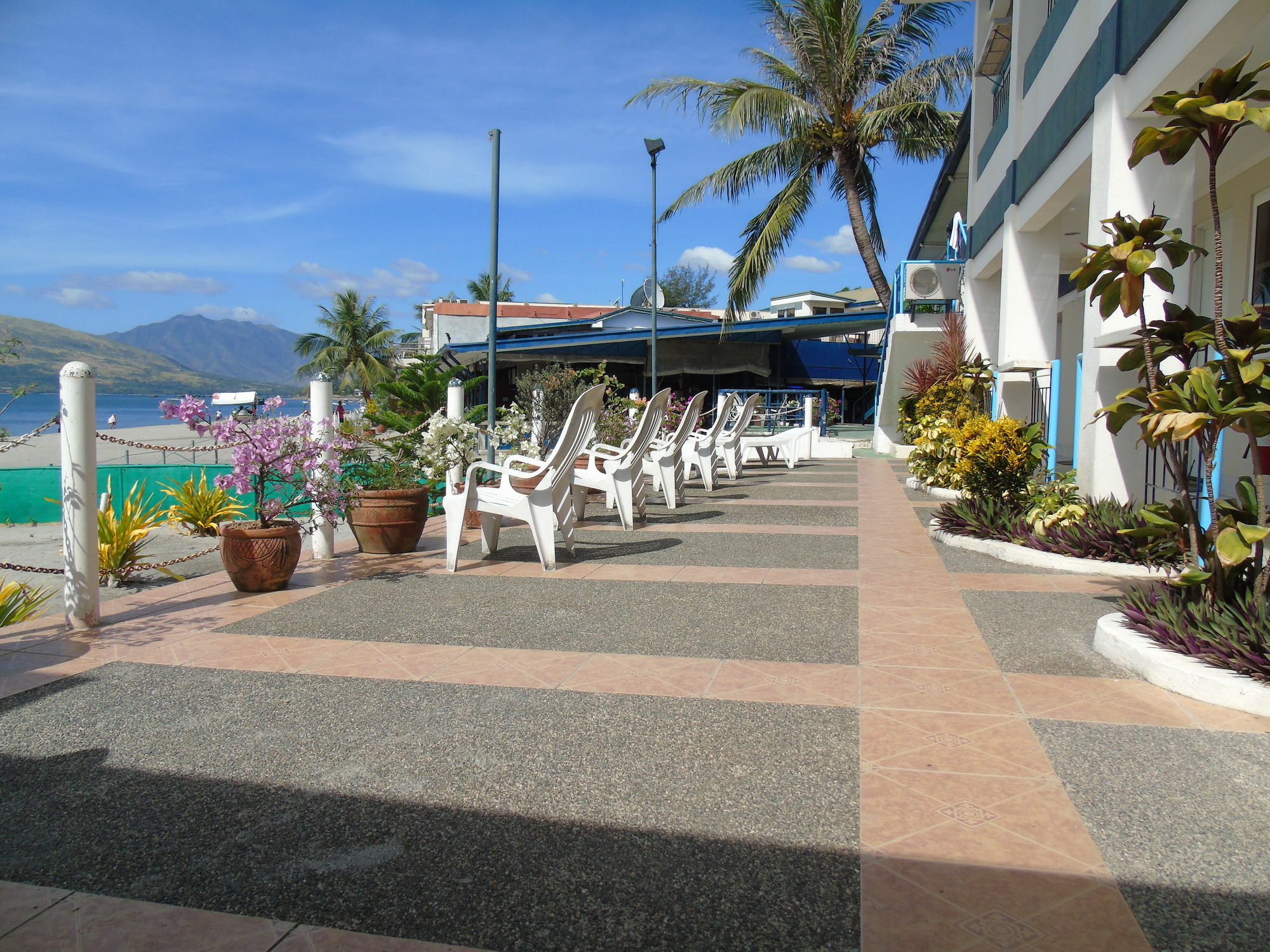 Blue Rock Resort Olongapo Bagian luar foto